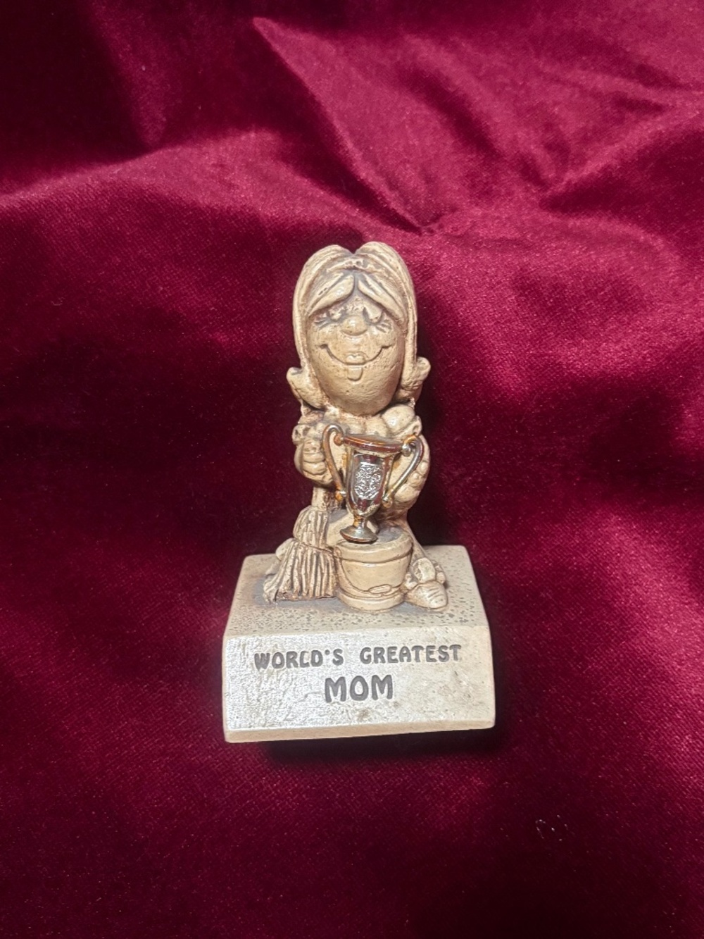 Vintage 1970 Paula World's Greatest Mom Figurine